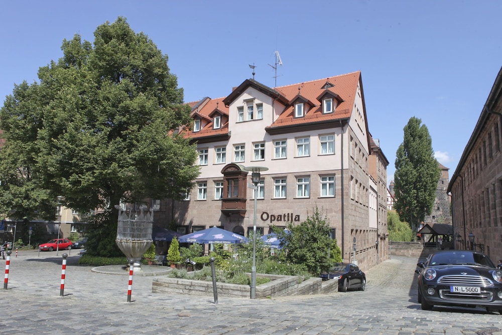 Hotel Hauser 42/50