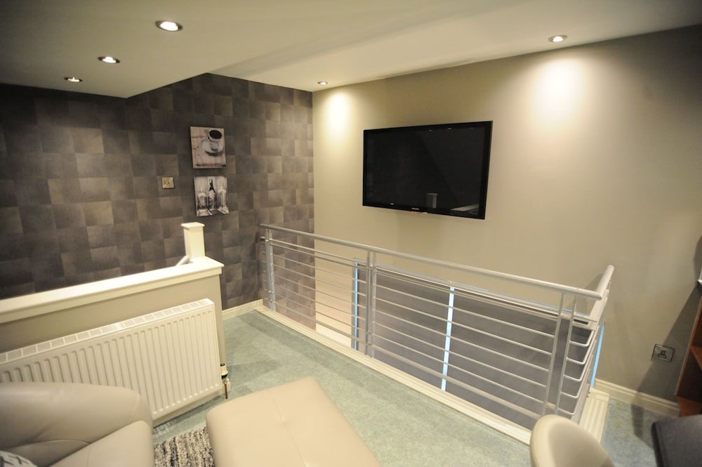 Stirling Luxury Apartments 25/30