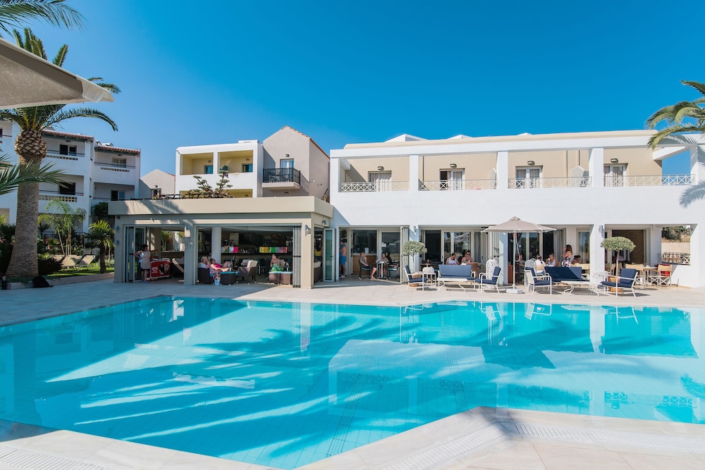 Dedalos Hotel in MALIA