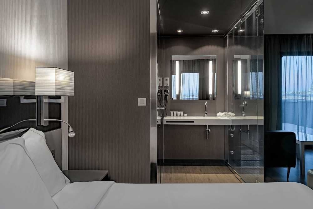 AC Hotel Atocha by Marriott 13/42