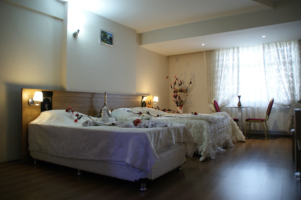 Samos Hotel 5/33