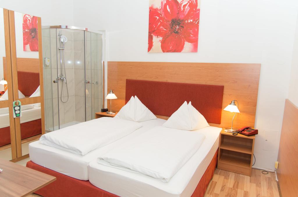 Pension Lehrerhaus 8/78
