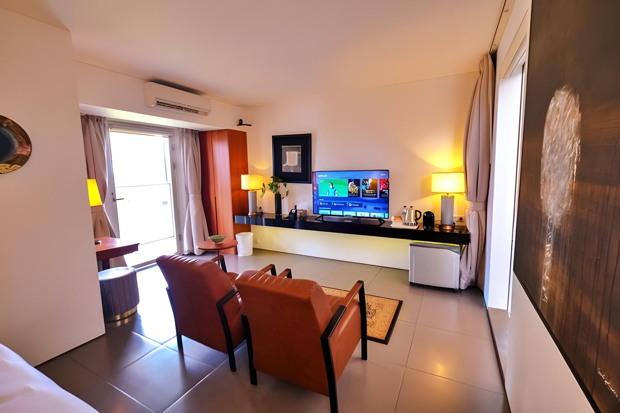 Bumi Semilir Hotel 14/25