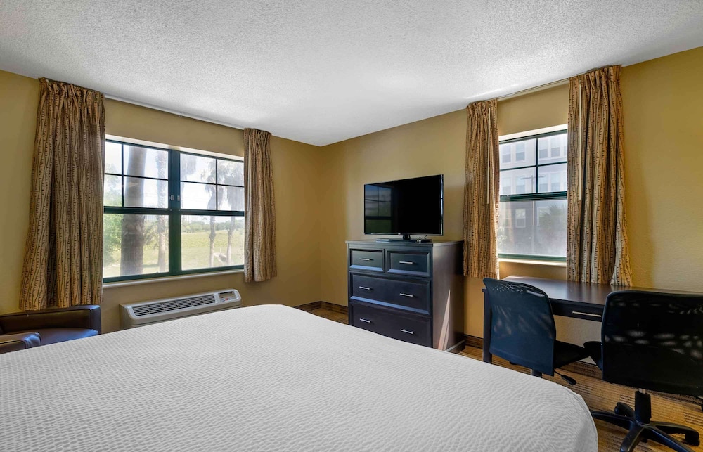 Extended Stay America - Tampa - Airport - Spruce Street 17/54