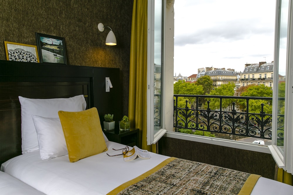 Hotel De Neuville Arc De Triomphe 13/61