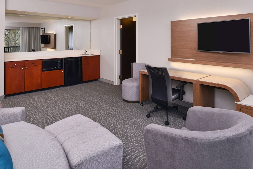Courtyard by Marriott Beaumont 29/35