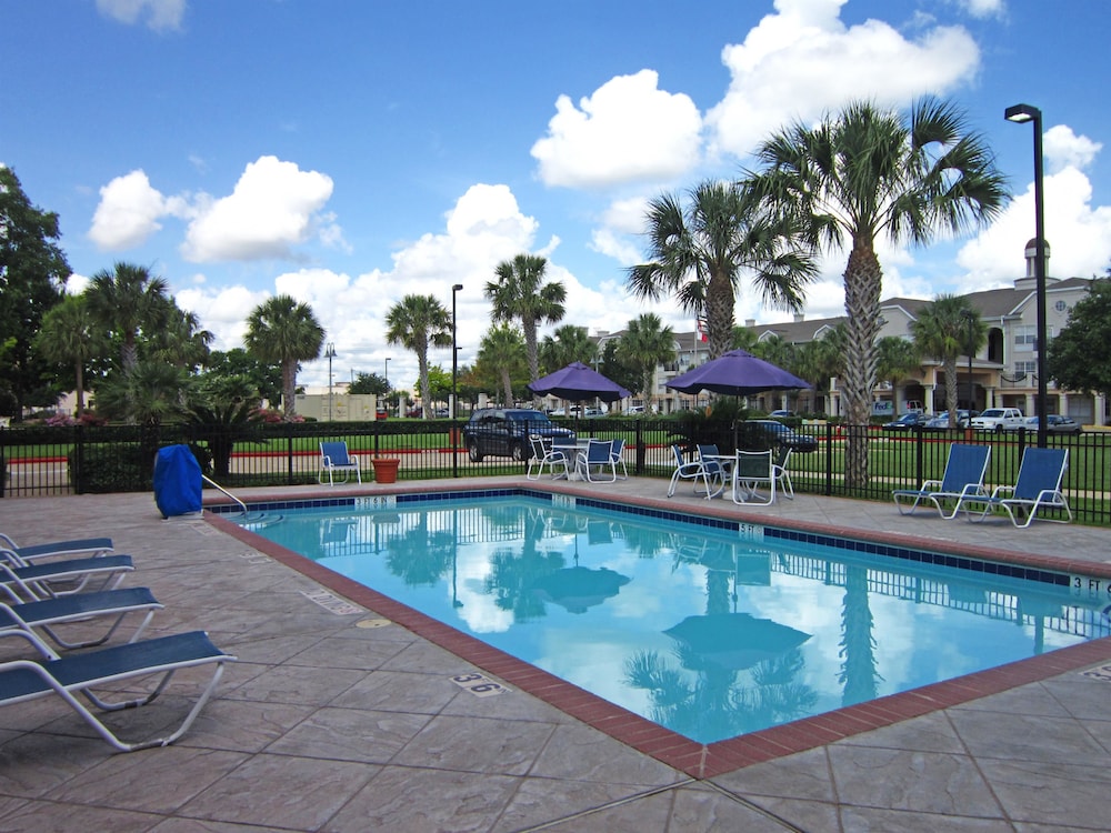 Lonestar Suites 3/40