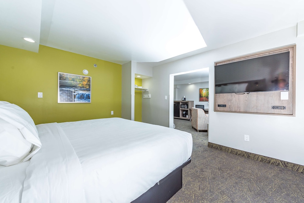 Best Western Plus Apple Valley Lodge Pigeon Forge 20/32