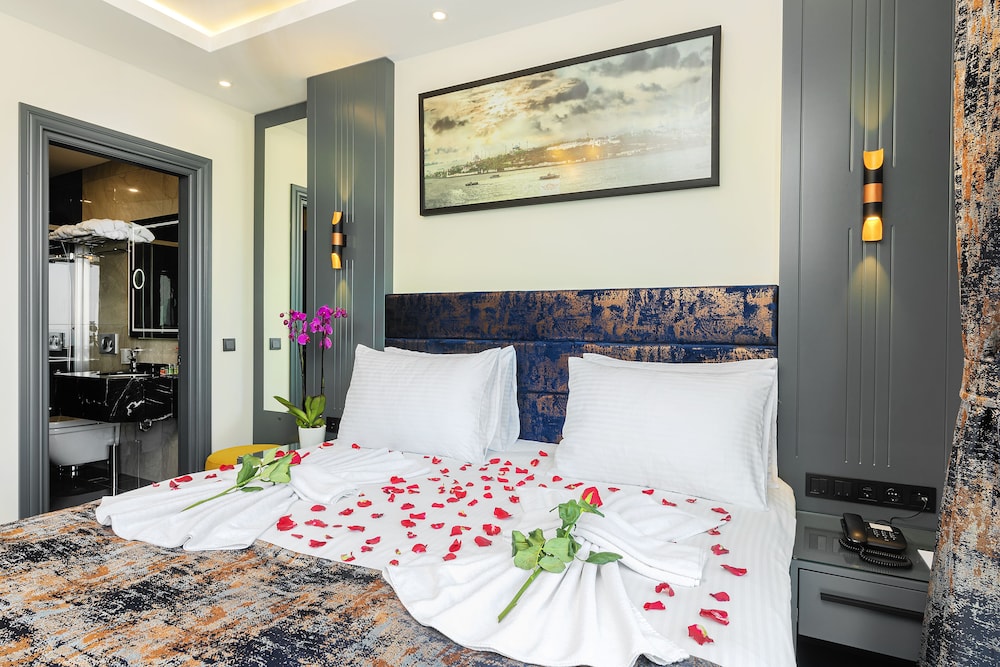 The Magnaura Palace Hotel 39/87