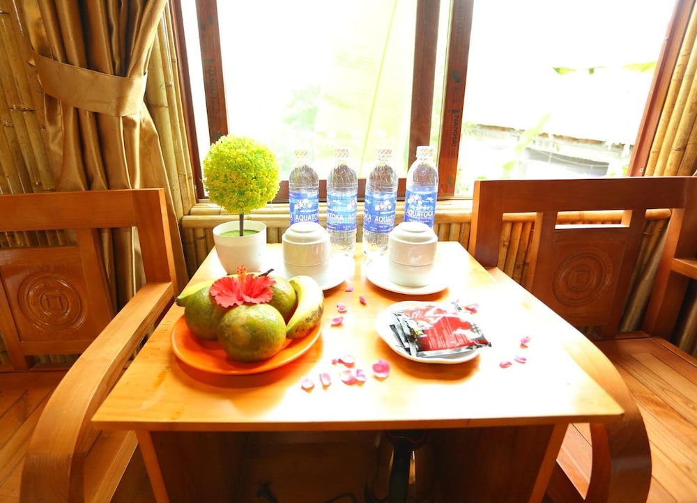 Tuan Ngoc Hotel 55/72