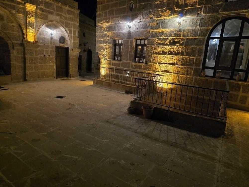 Cappadocia Antique Gelveri Cave Hotel 33/64