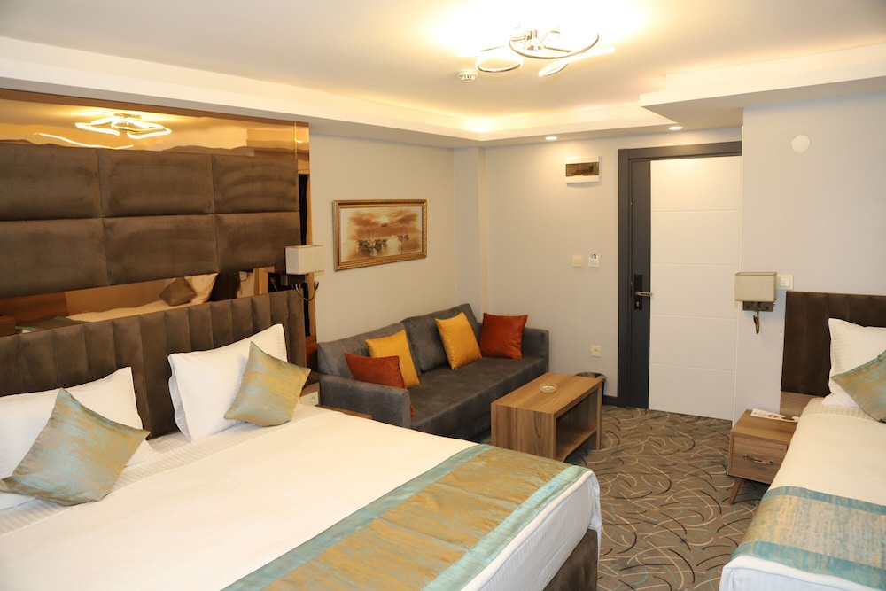 Grand Kavi Hotel 13/50