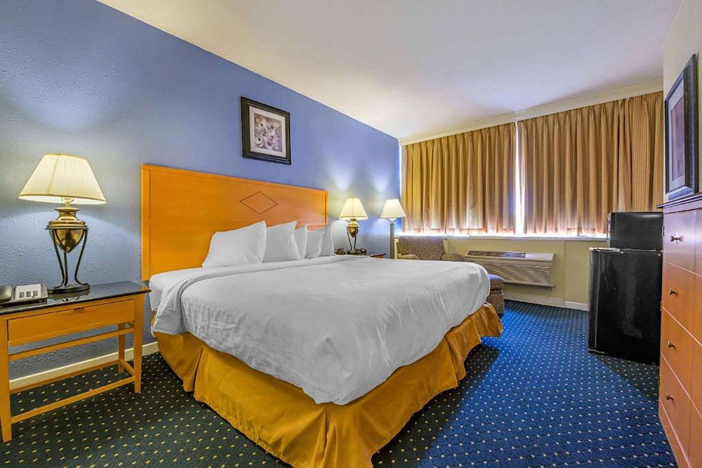 Inn at Lebanon 28/58