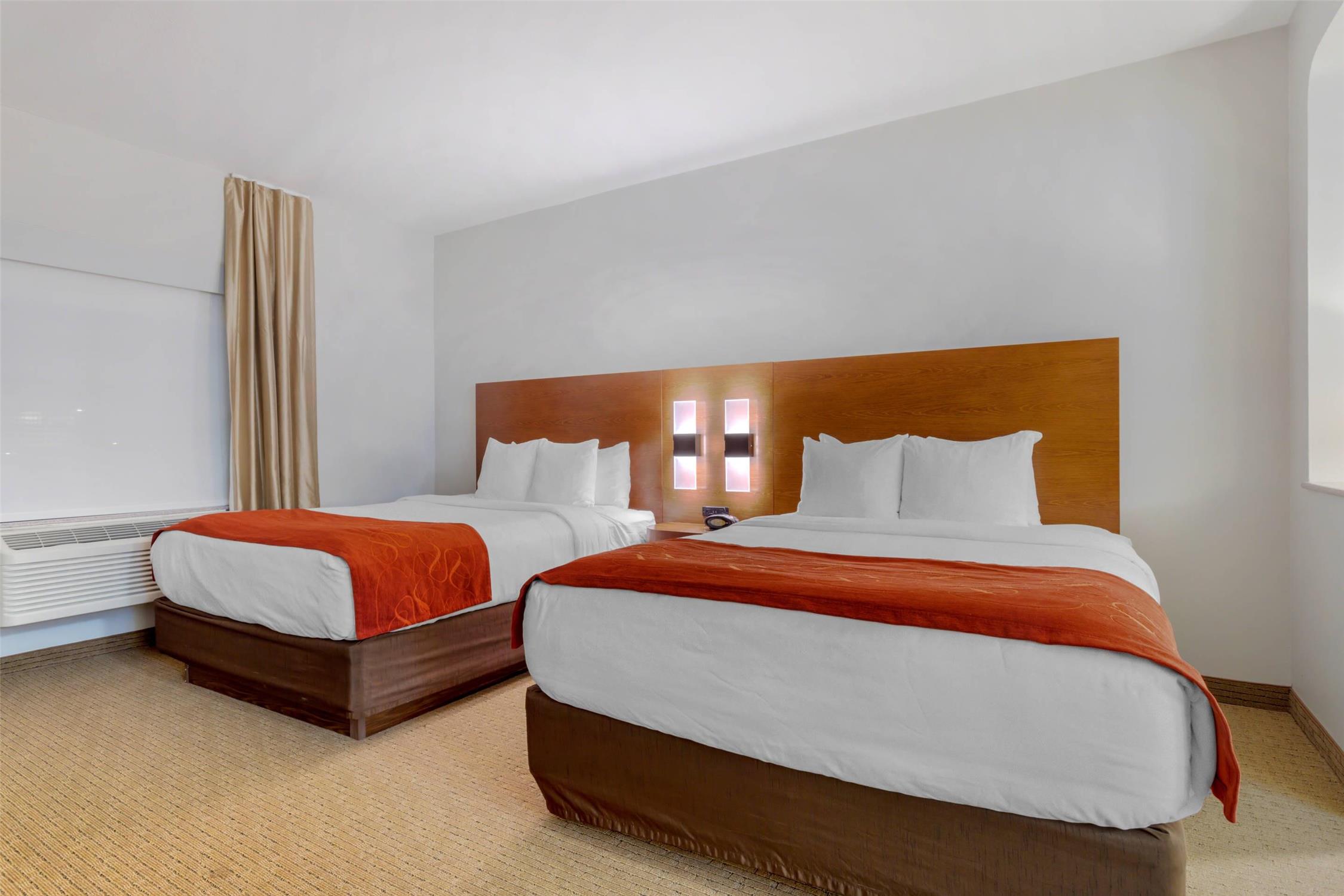 Suite, 2 Queen Beds