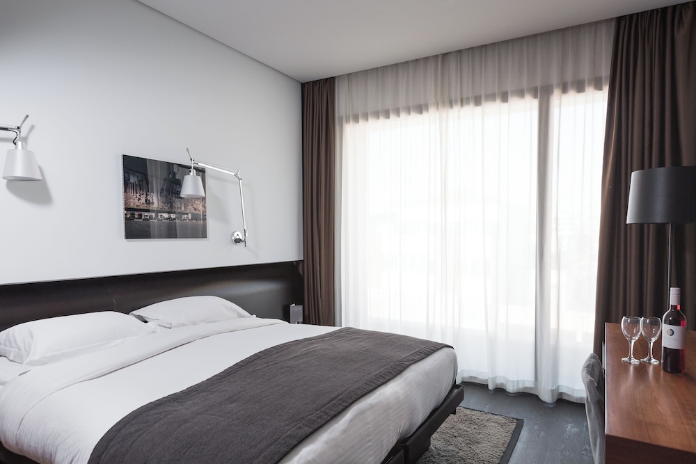 Plus, Superior, Twin Beds, Accessible