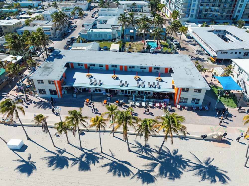 La Terrace Oceanfront 5/50
