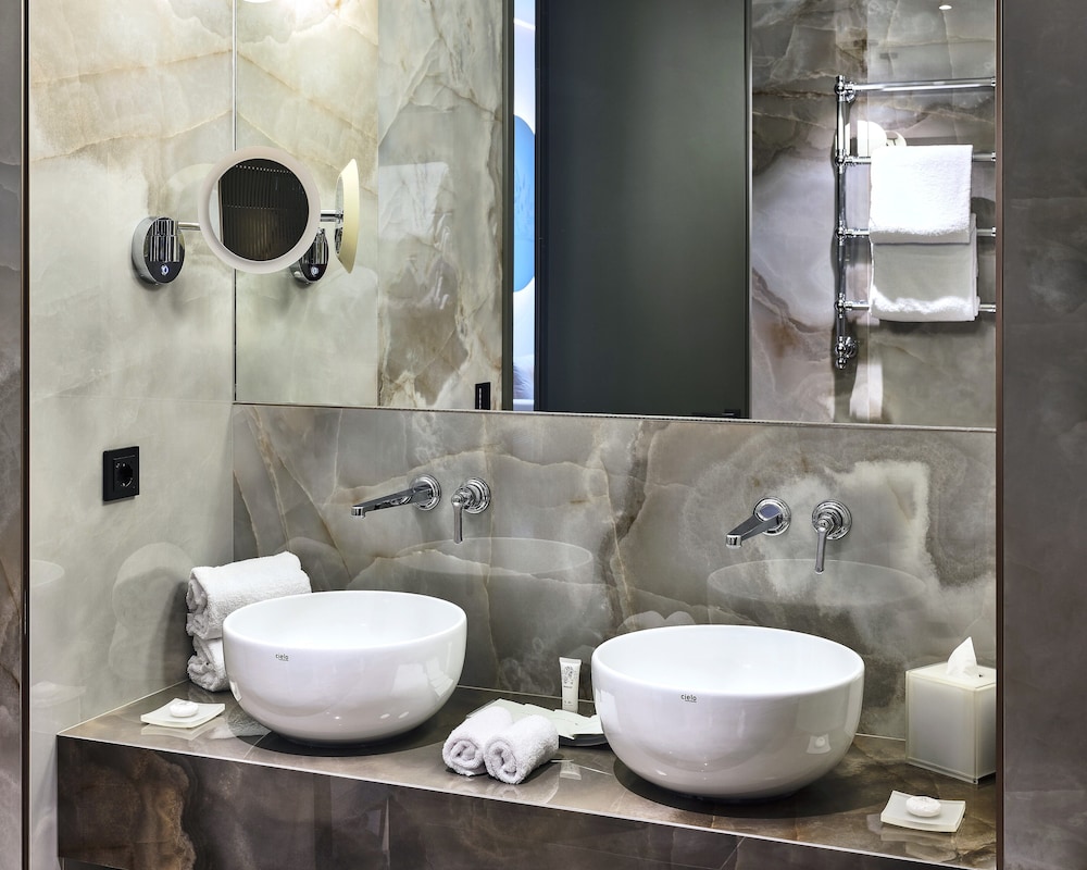 Boutique Hotel Stresa 48/48