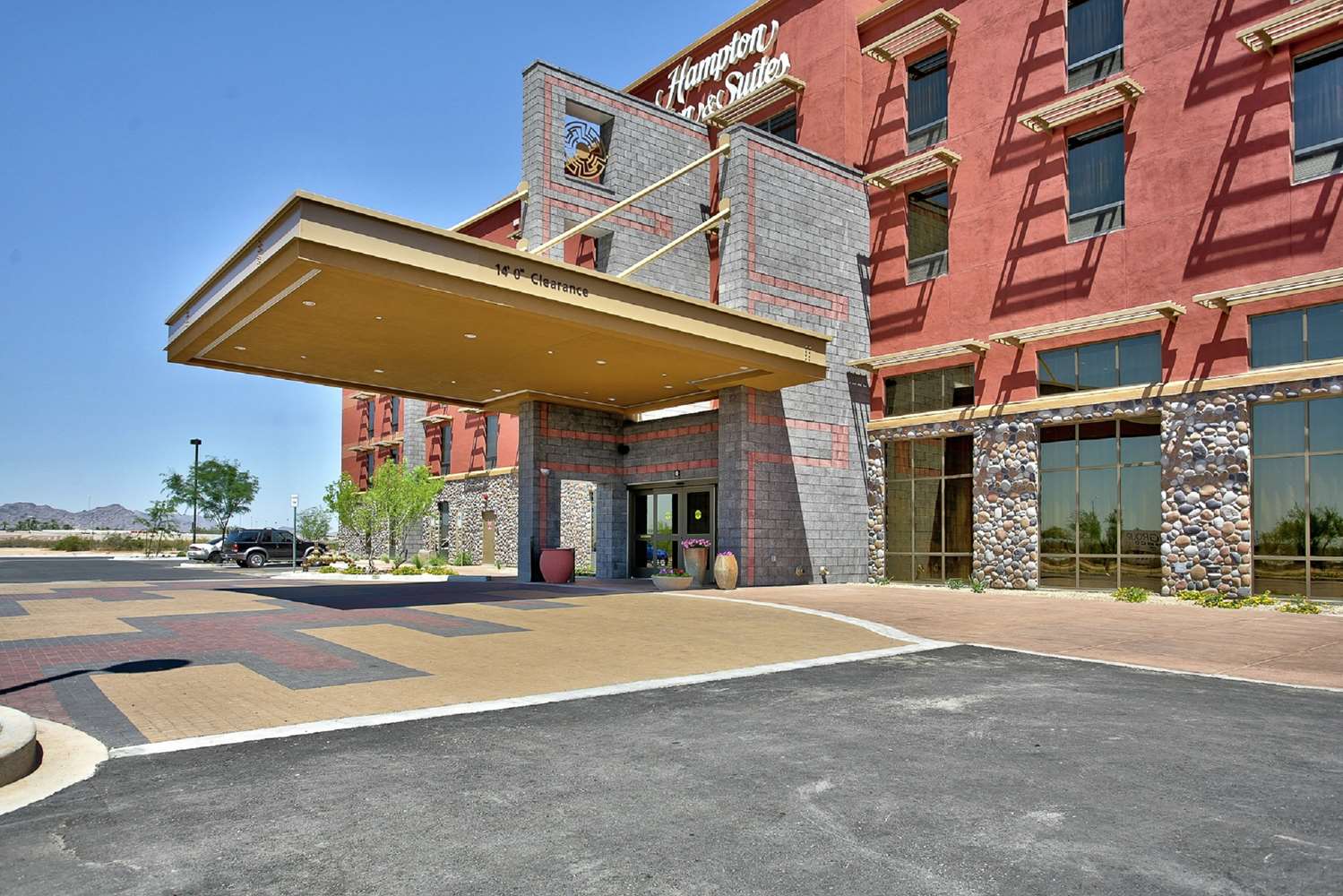 Hampton Inn And Suites Scottsdale Riverwalk 34/41