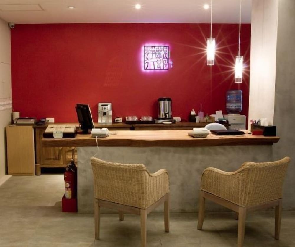 Jing Guan Hotel 5/50