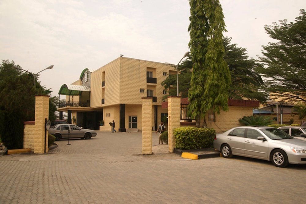 Pelican Hotel Lekki 33/43