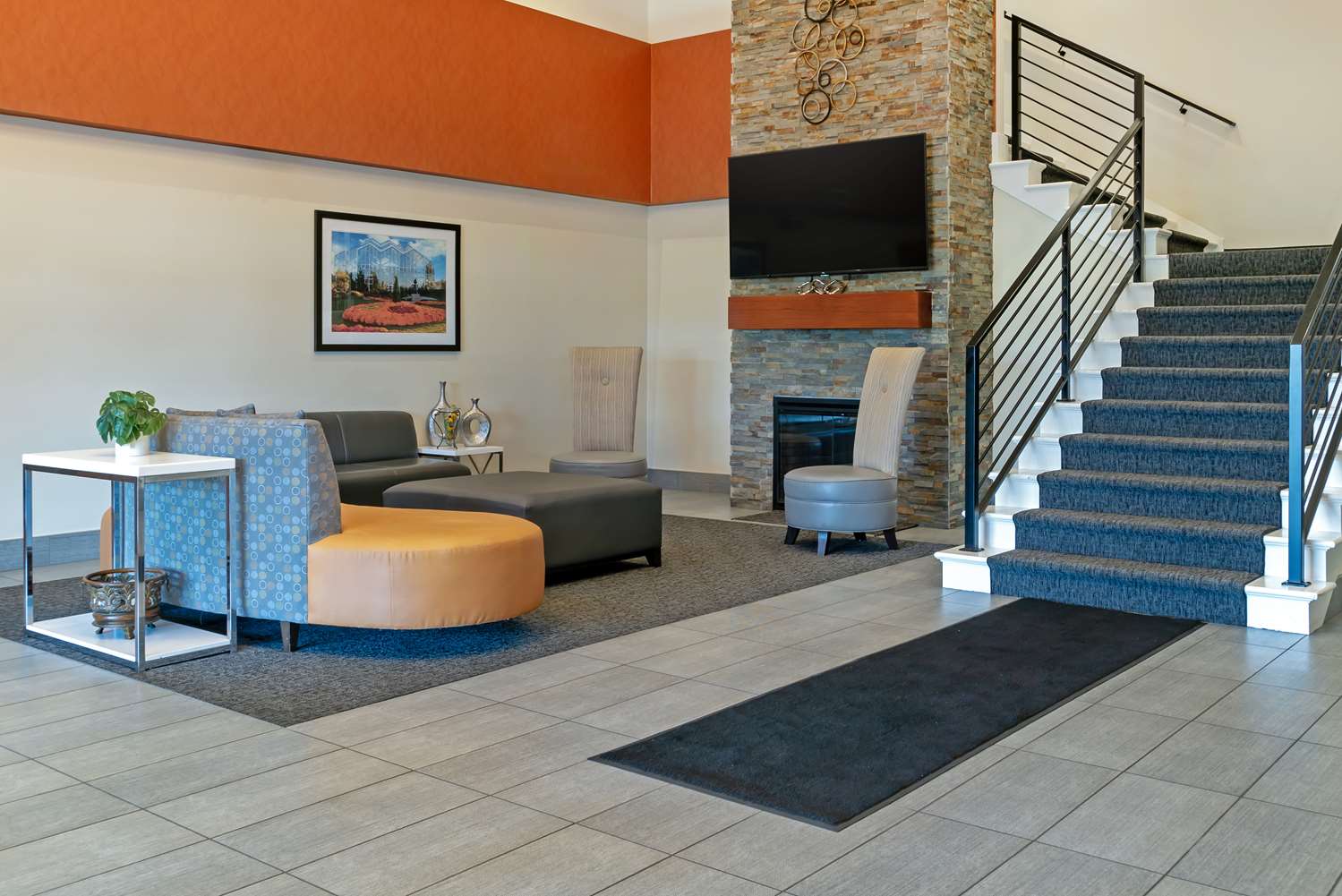 Executive Inn & Suites 5/39