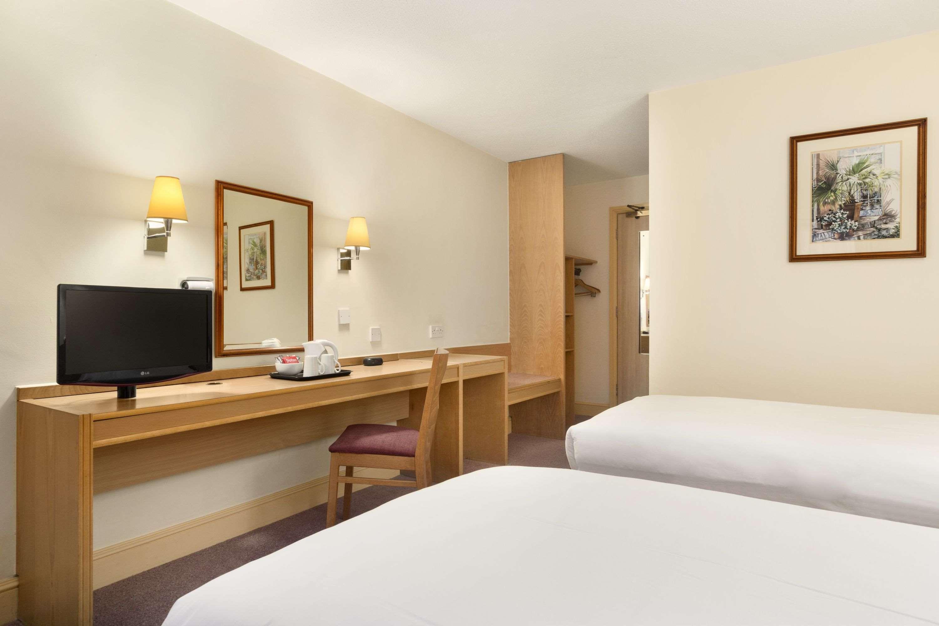 Days Inn by Wyndham Sevenoaks Clacket Lane 23/41
