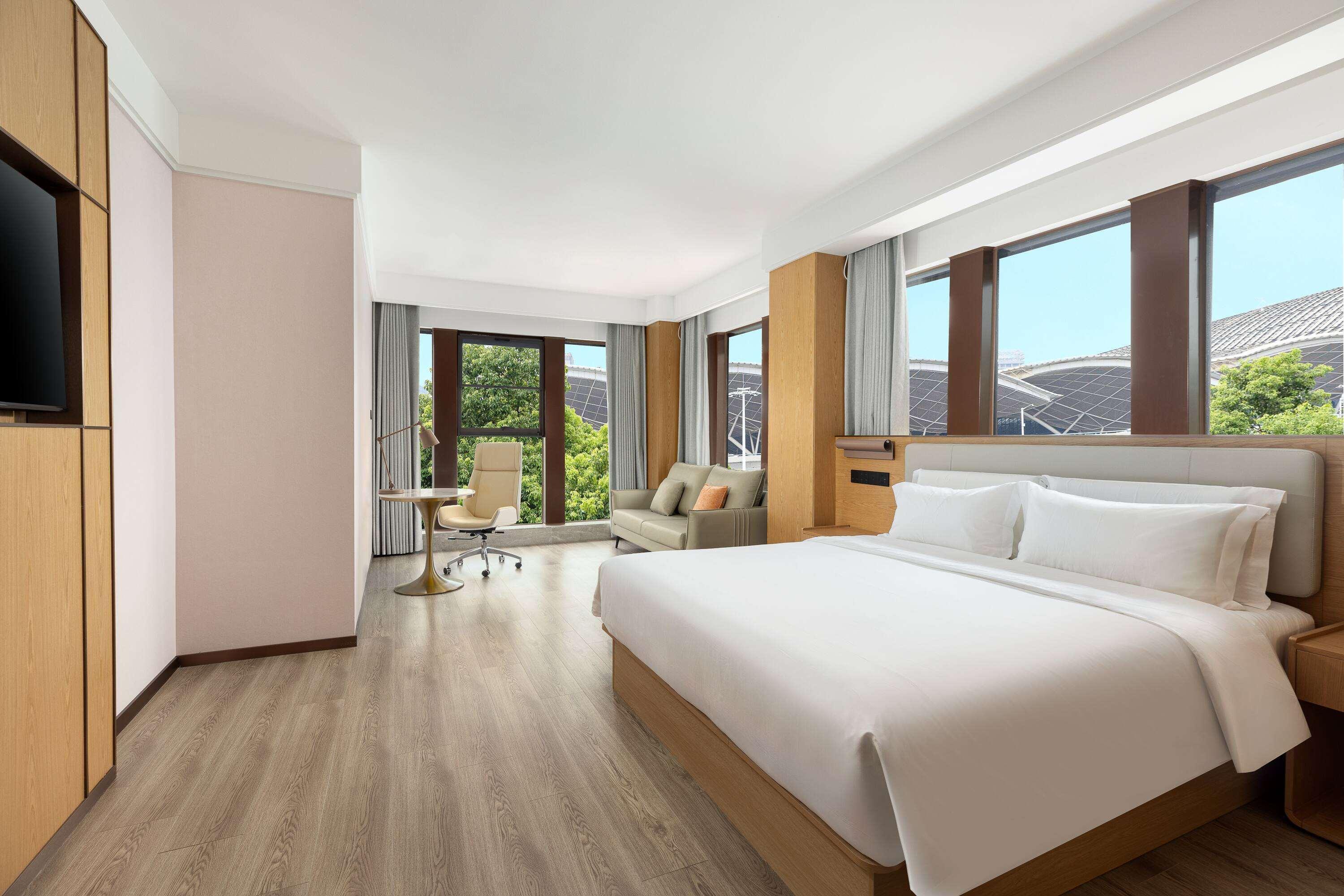 Ramada Encore by Wyndham Wuhan Station 17/30