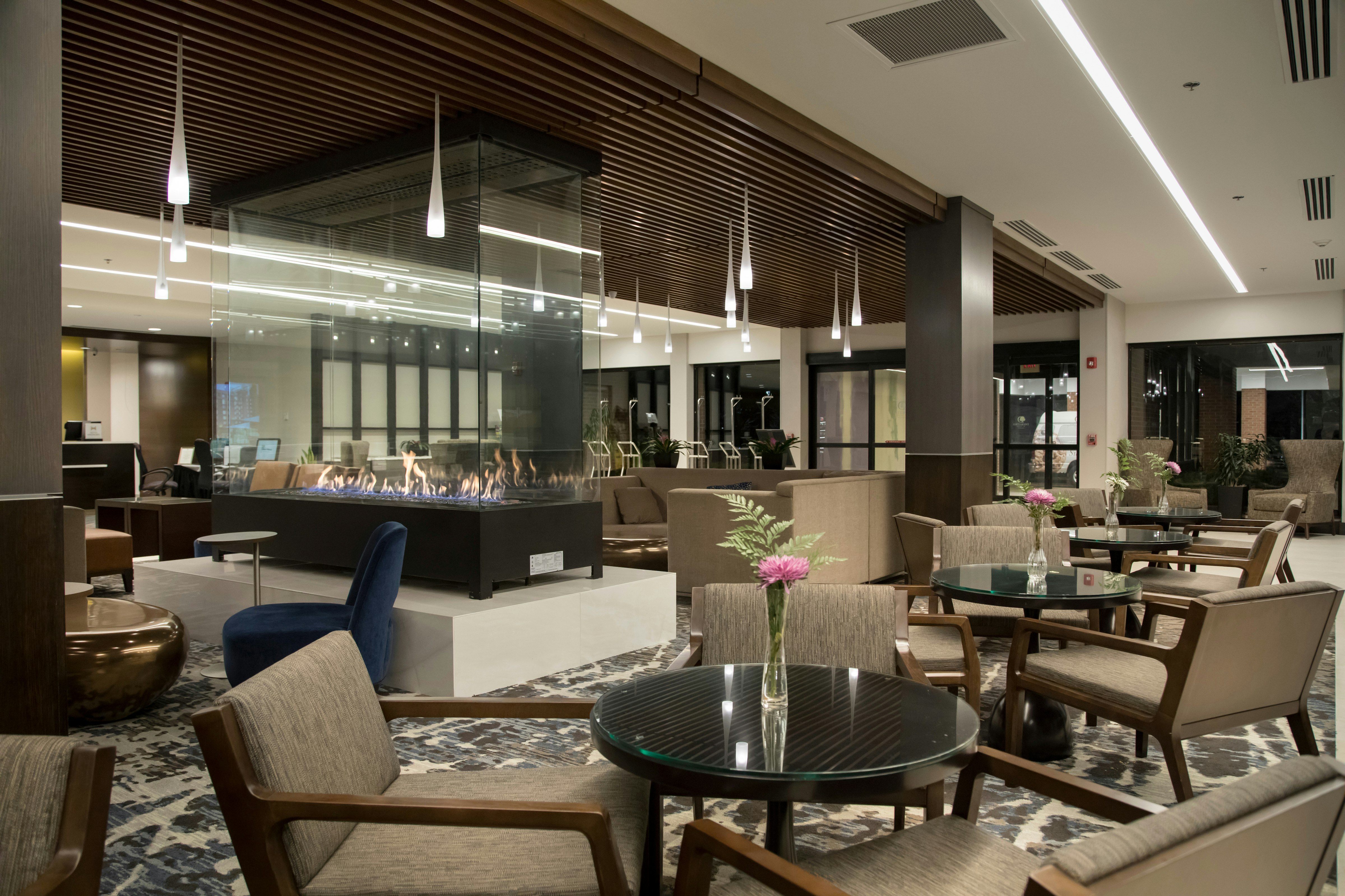 Doubletree By Hilton Hotel Syracuse 27/44