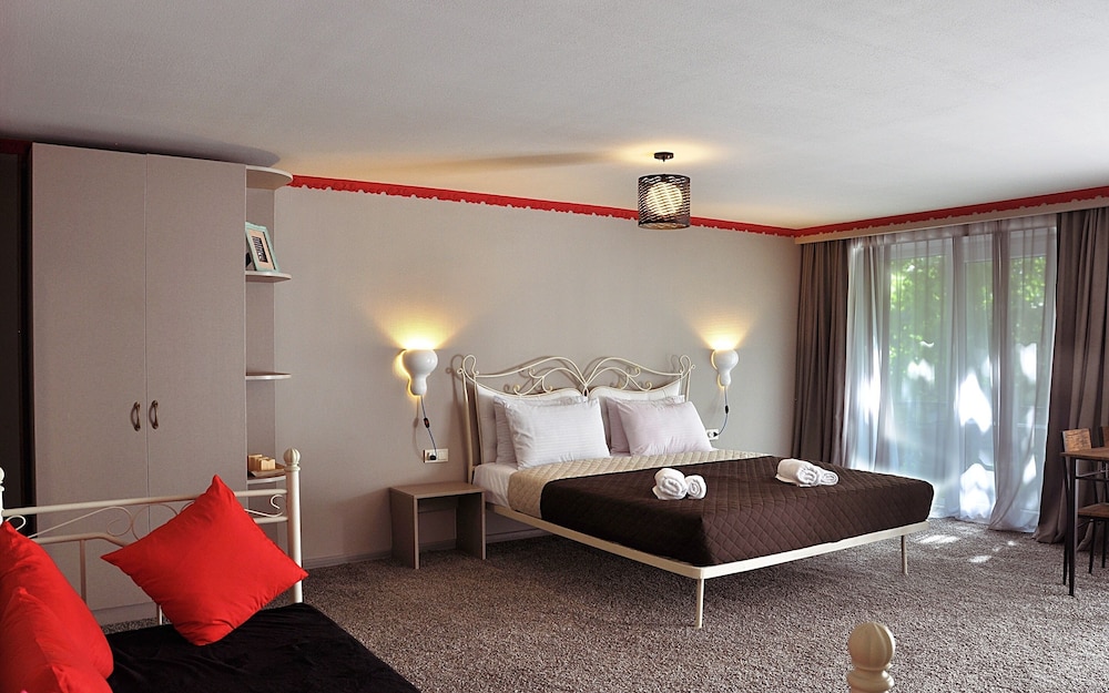 Art Hotel Claude Monet 10/50