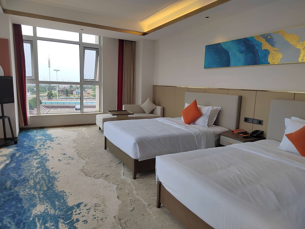 Room, 2 Queen Beds, Ocean View