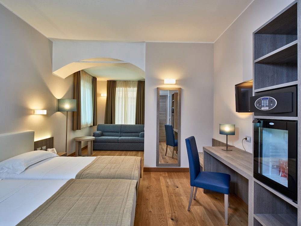 Hotel Centrale 45/67