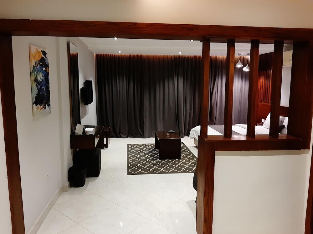 Nakhil Residence 10/45