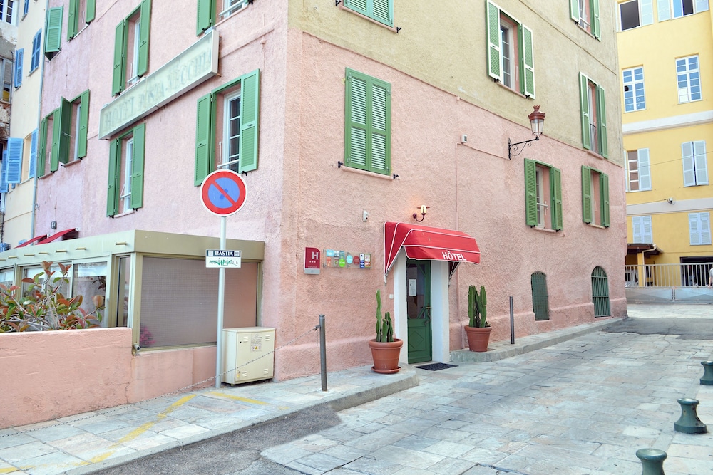 Hotel Posta Vecchia 6/84