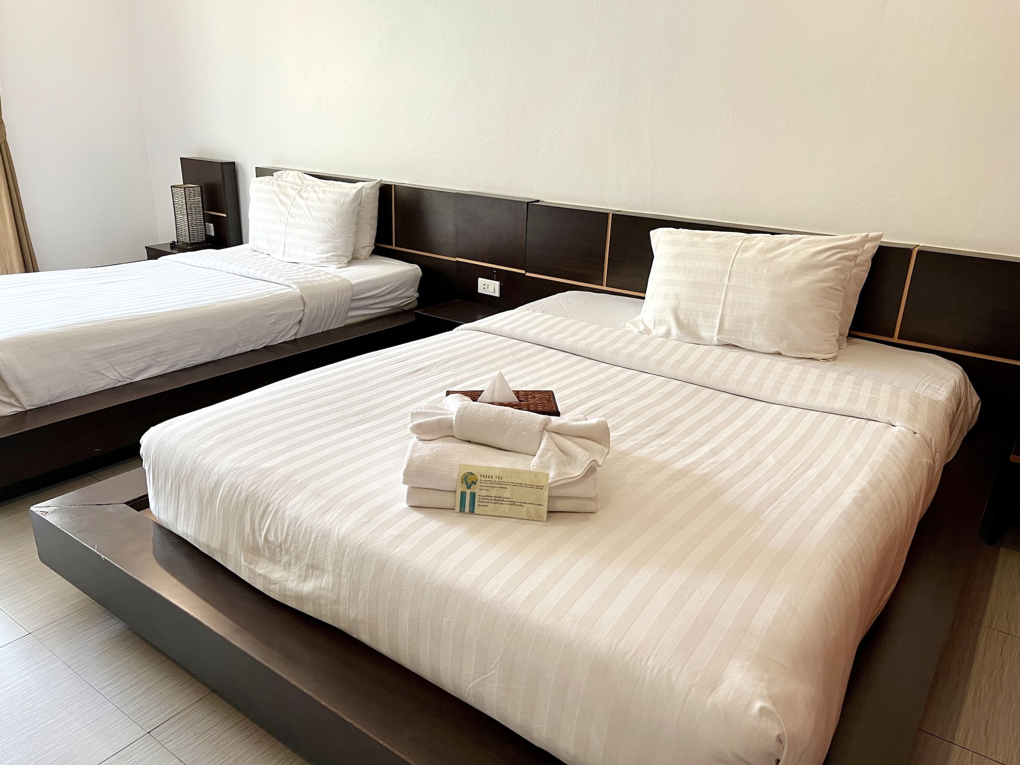 GRAND, DELUXE, TERRACE