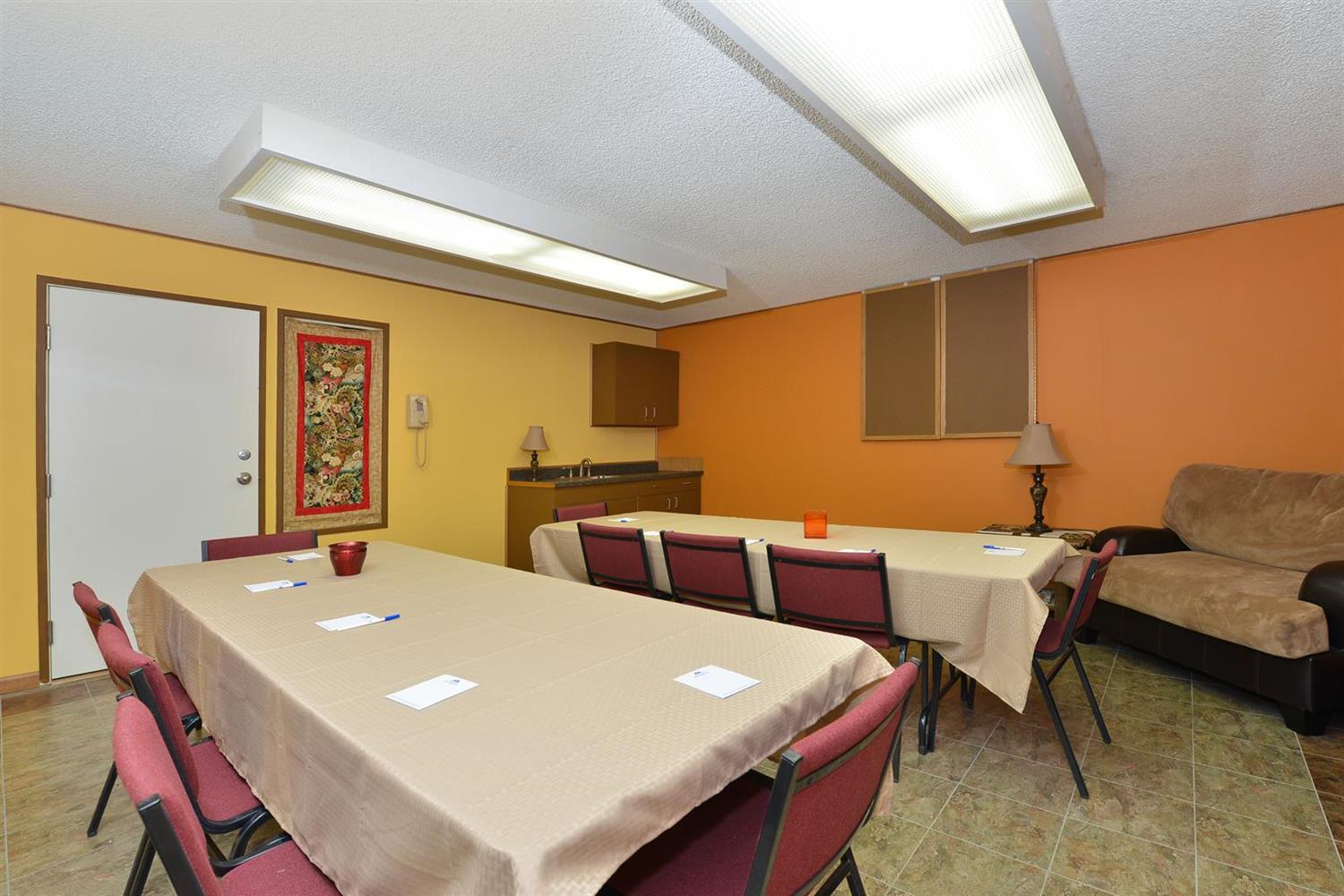 Americas Best Value Inn Kalispell Mt 10/19
