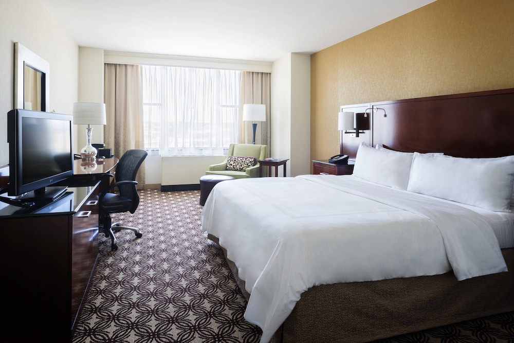Deluxe, King Bed, Accessible