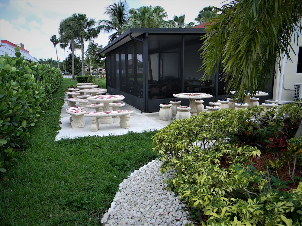 Fairway Inn Florida City Homestead Everglades 59/68