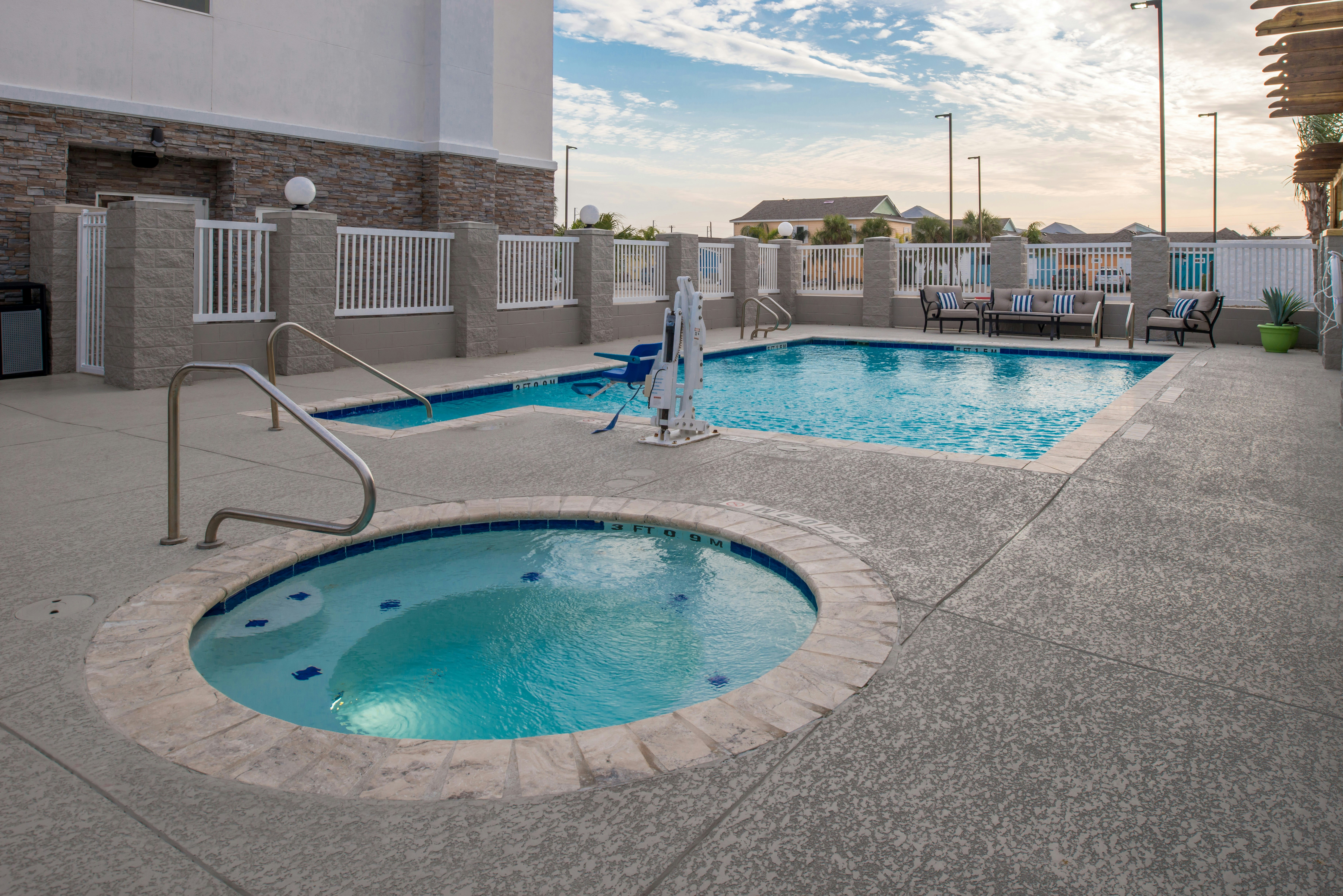 Hampton Inn & Suites Port Aransas 24/53