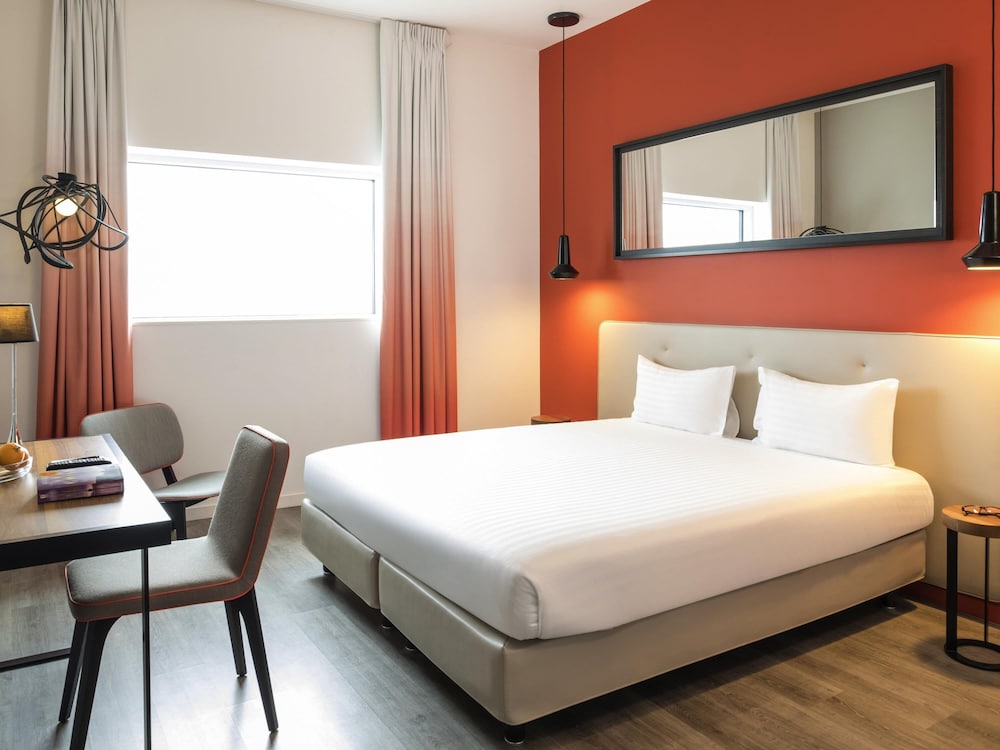 STUDIO, DOUBLE BED