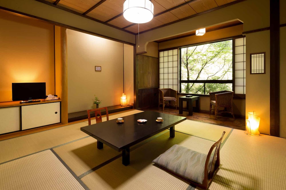 Ryokan Wakaba 33/42