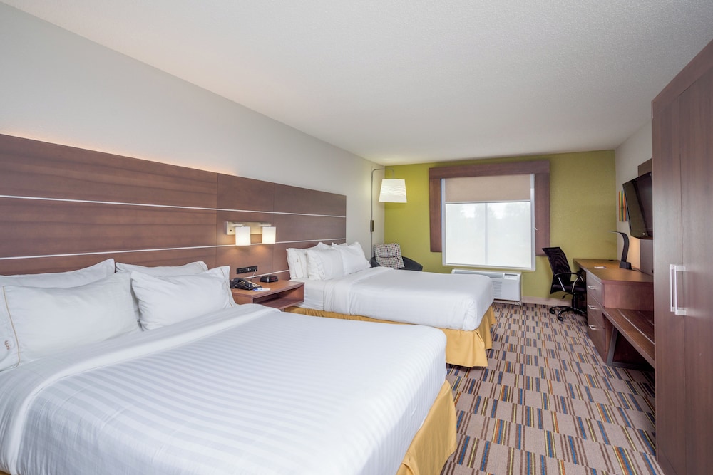 Standard, 2 Queen Beds