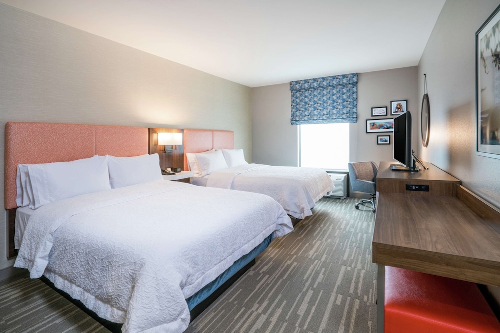 Hampton Inn & Suites Glenarden/Washington DC 13/40