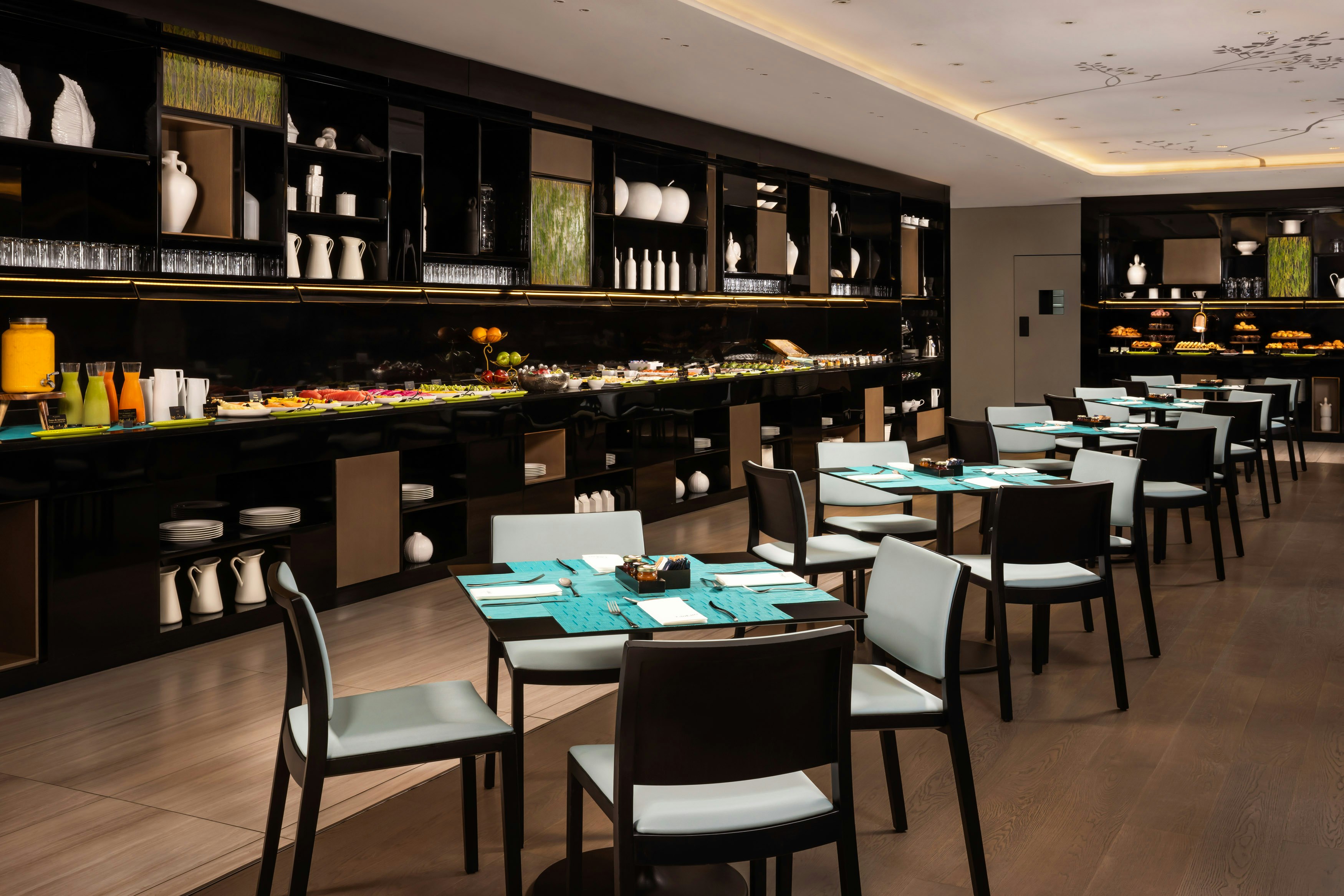 Vp Plaza Espana Design 34/46