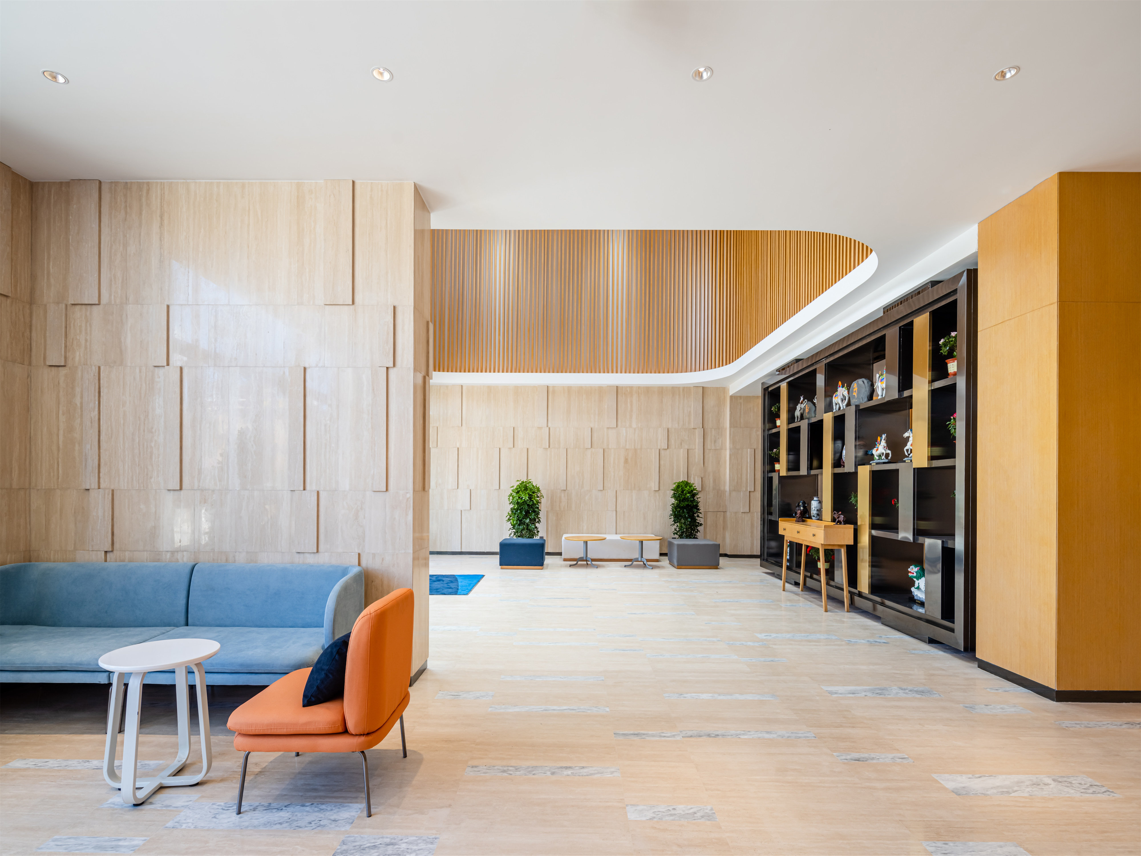 Holiday Inn Express Litang 64/78