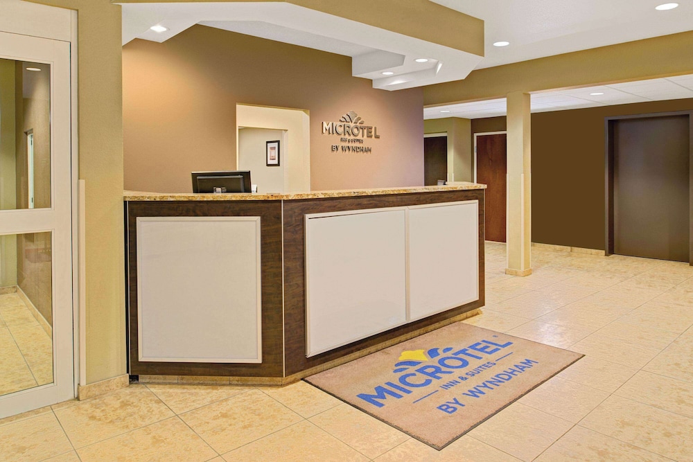 Microtel Inn Council Bluffs 6/50
