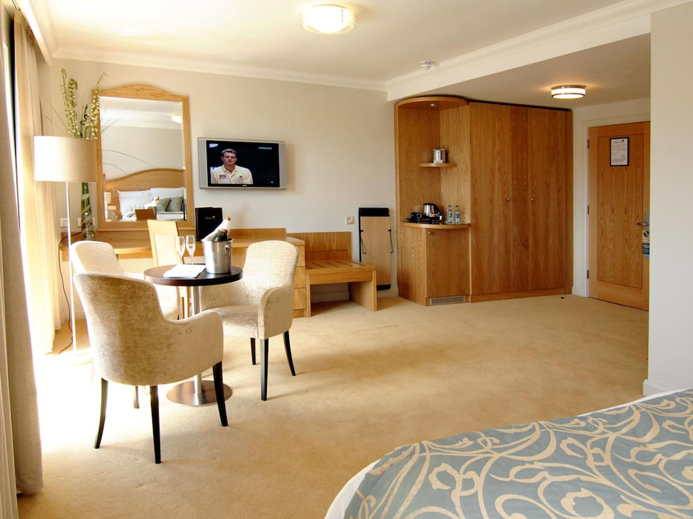 Parkview Hotel 42/62