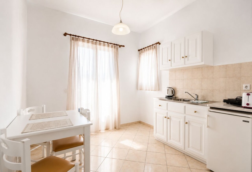 Eleftheria Hotel 13/50