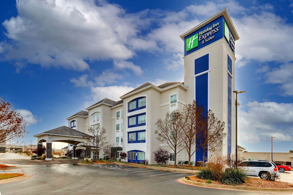 Holiday Inn Express Suites Ardmore An Ihg Hotel 49/55