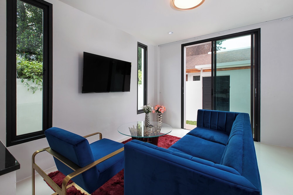 Nariya Bayfront Phuket 45/50