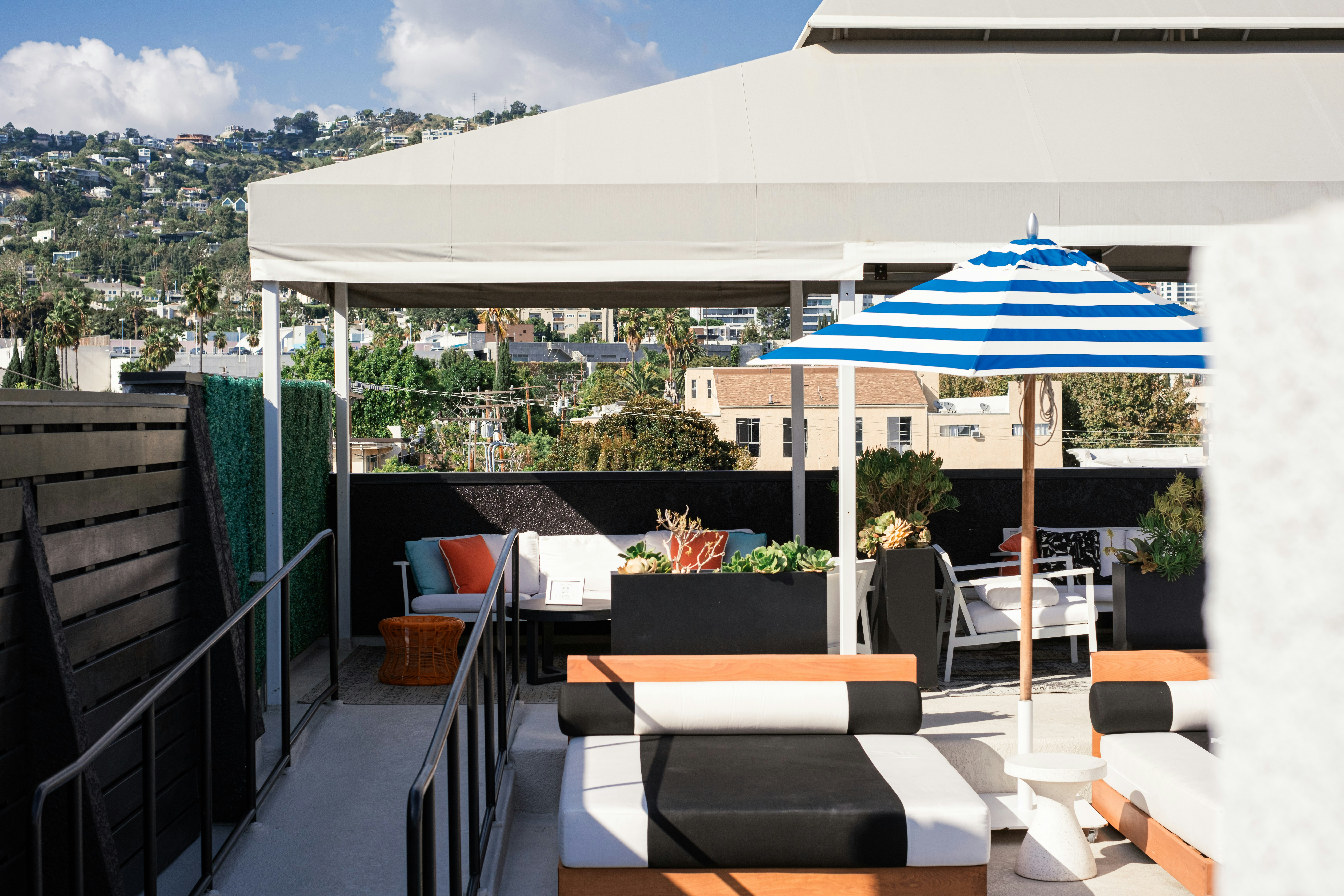 Le Parc at Melrose 14/73